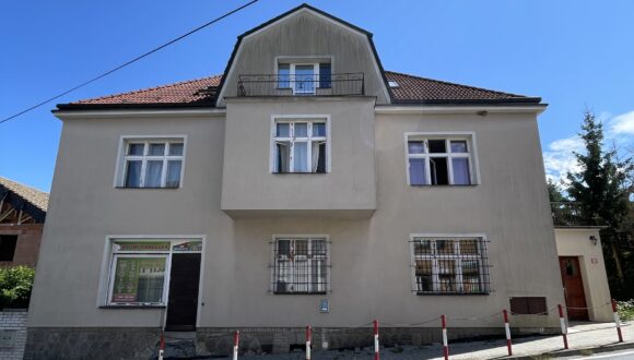 Family house Strancice (Prague - east)