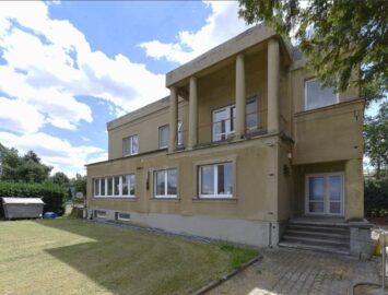 Collection of properties in Prague – Uhříněves