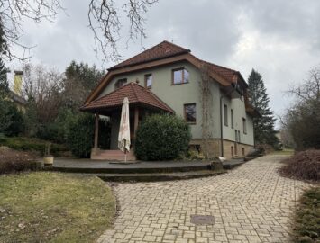 Villa Prague - Lipence