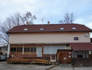 Mixed-Use Building - Stredokluky