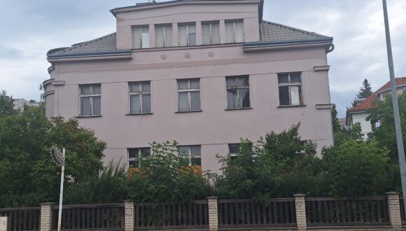 Vila Praha - Strašnice
