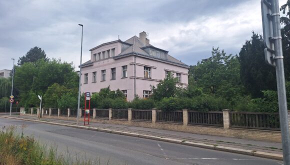 Vila Praha - Strašnice