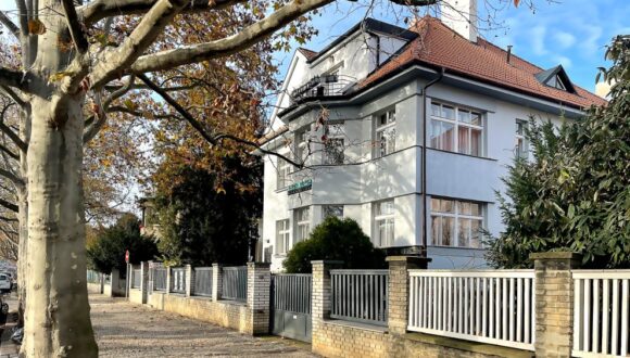 Villa Vinohrady, land Bašt', Žernovka - Prague - East